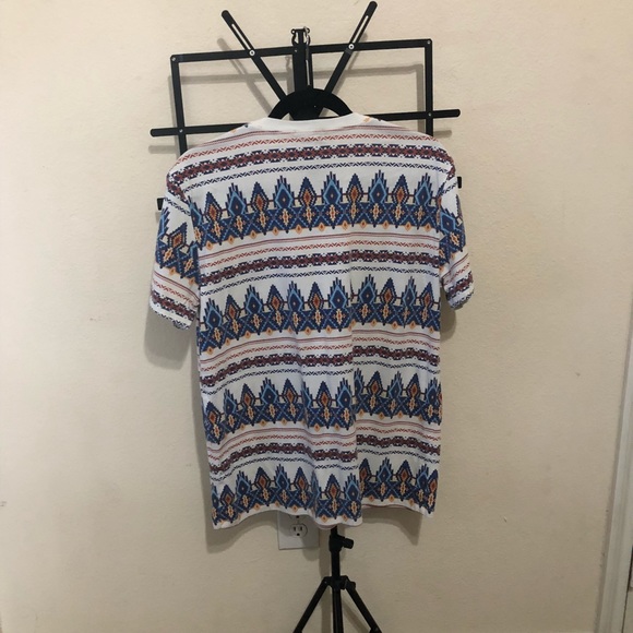 Medium Forever 21 White Tribal Pattern T-Shirt |3| - Picture 2 of 3